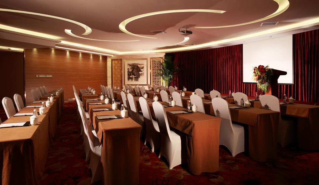 Winterless Hotel Beijing Bagian luar foto